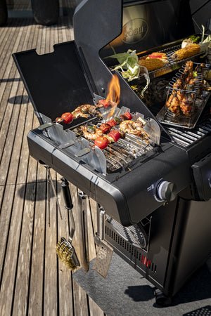 Rösle BBQ Station AllFlame Hero 6 Brenner Gasgrill - 50 mBar - grillstir.comRösle BBQ Station AllFlame Hero 6 Brenner Gasgrill - 50 mBarGrillRöslegrillstir.com