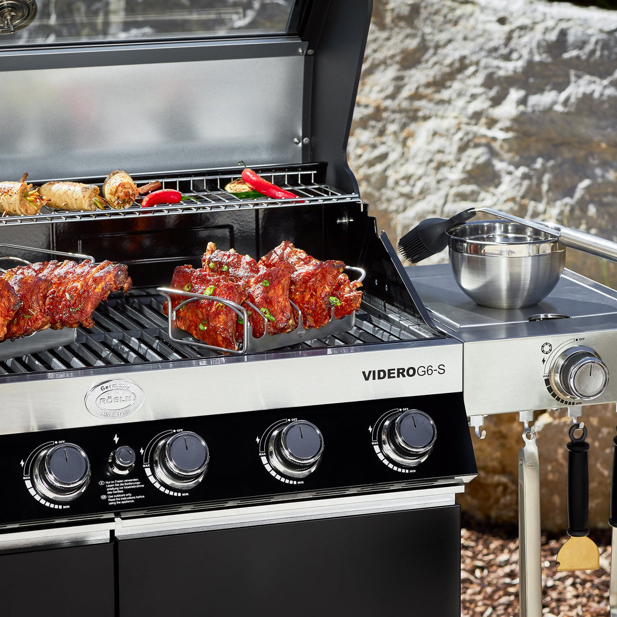 Rösle Braten - und Rippchenhalter, klein - grillstir.comRösle Braten - und Rippchenhalter, kleinRöslegrillstir.com250874004293250872