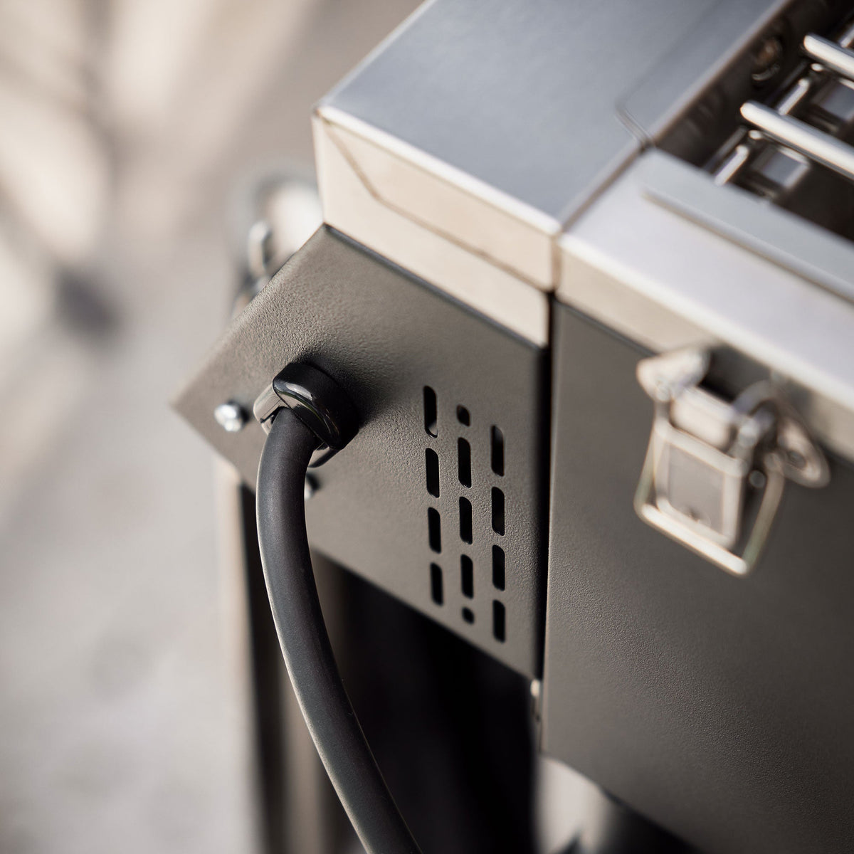 Rösle Elektrogrill BBQ - Portable Videro E2 - P - grillstir.comRösle Elektrogrill BBQ - Portable Videro E2 - PRöslegrillstir.com255824004293255822