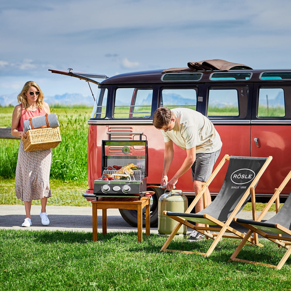 Rösle Gasgrill BBQ - Portable VIDERO G2 - P 50 mbar - grillstir.comRösle Gasgrill BBQ - Portable VIDERO G2 - P 50 mbarRöslegrillstir.com255634004293255631