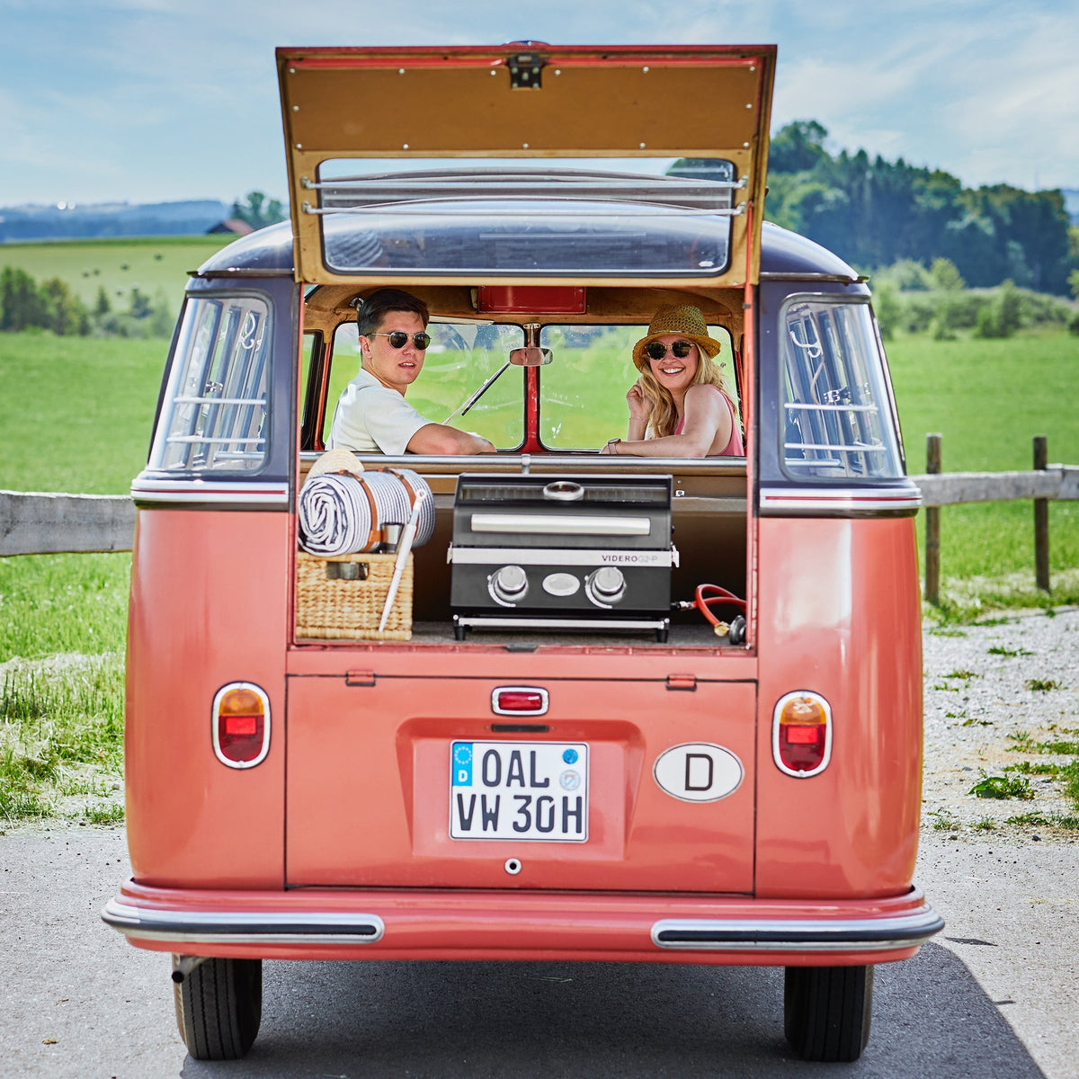 Rösle Gasgrill BBQ - Portable VIDERO G2 - P 50 mbar - grillstir.comRösle Gasgrill BBQ - Portable VIDERO G2 - P 50 mbarRöslegrillstir.com255634004293255631