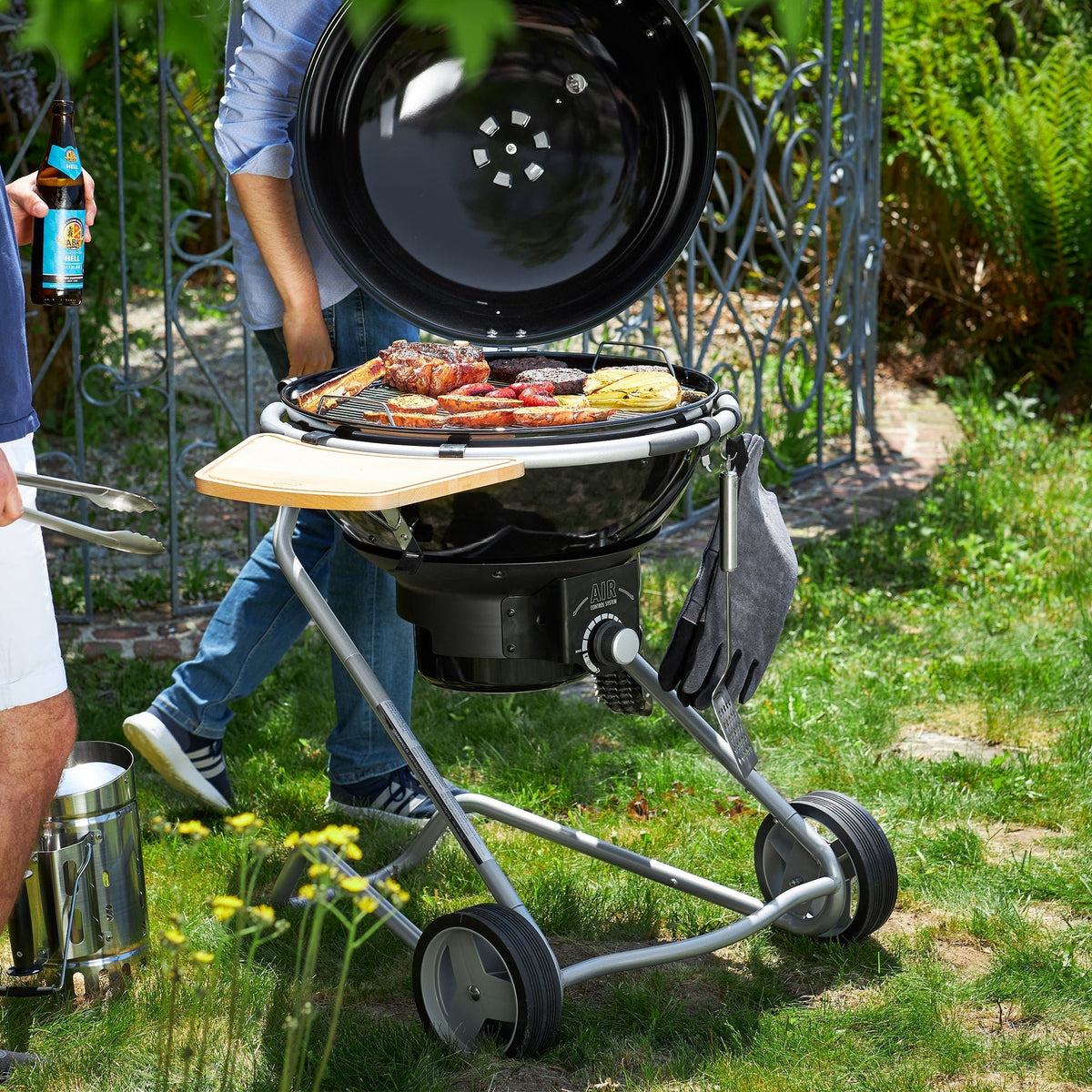 Rösle Holzkohle - Kugelgrill No.1 F50 AIR schwarz (Ø 50 cm) - grillstir.comRösle Holzkohle - Kugelgrill No.1 F50 AIR schwarz (Ø 50 cm)Röslegrillstir.com250014004293250018