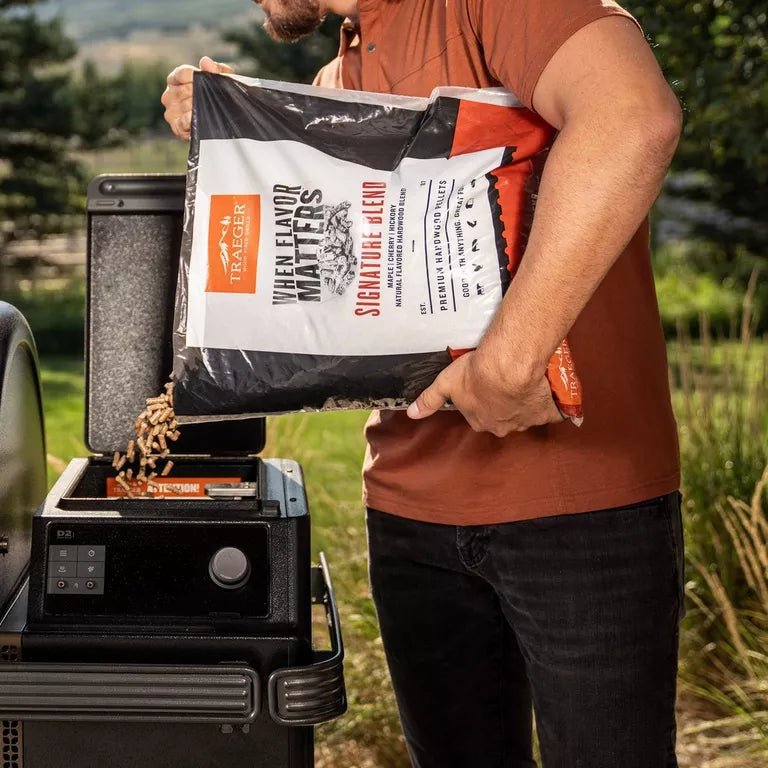 Traeger Pellets, Signature Blend 9kg - grillstir.comTraeger Pellets, Signature Blend 9kgTraegergrillstir.com