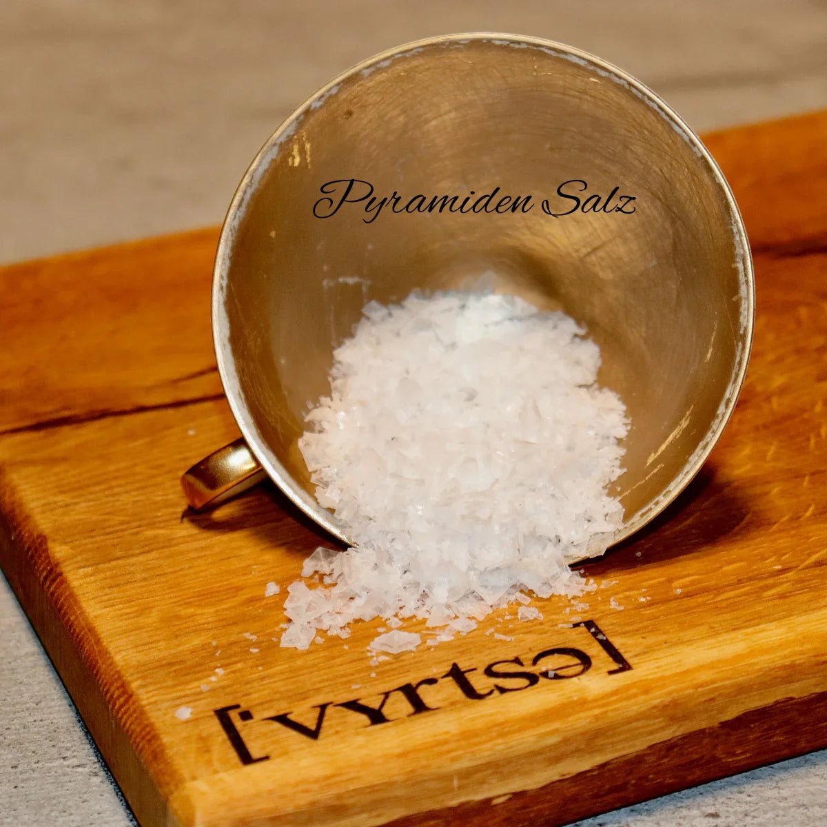 ['Vyrtse] Griechisches Pyramidensalz, 80g - grillstir.com['Vyrtse] Griechisches Pyramidensalz, 80gLebensmittel['Vyrtse]grillstir.com