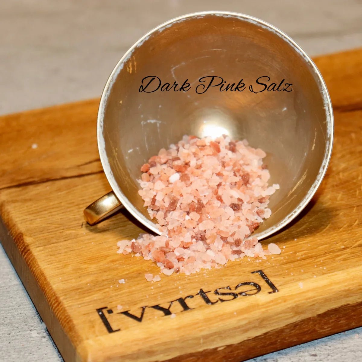 ['Vyrtse] Kristallsalz Dark Pink, 200g - grillstir.com['Vyrtse] Kristallsalz Dark Pink, 200gLebensmittel['Vyrtse]grillstir.com