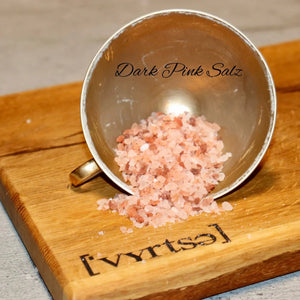 ['Vyrtse] Kristallsalz Dark Pink, 200g - grillstir.com['Vyrtse] Kristallsalz Dark Pink, 200gLebensmittel['Vyrtse]grillstir.com