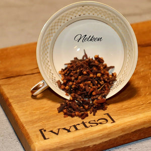 ['Vyrtse] Nelken ganz, 100g - grillstir.com['Vyrtse] Nelken ganz, 100gLebensmittel['Vyrtse]grillstir.com